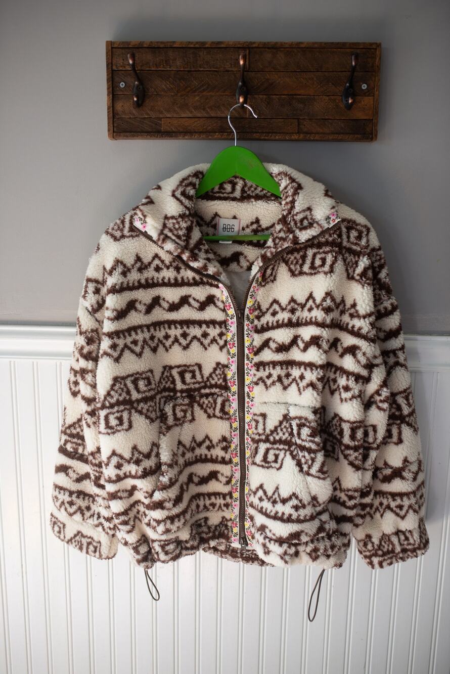 Urban Outfitters BDG Mae Printed Piled Fleece Zip-Up Jacket XS